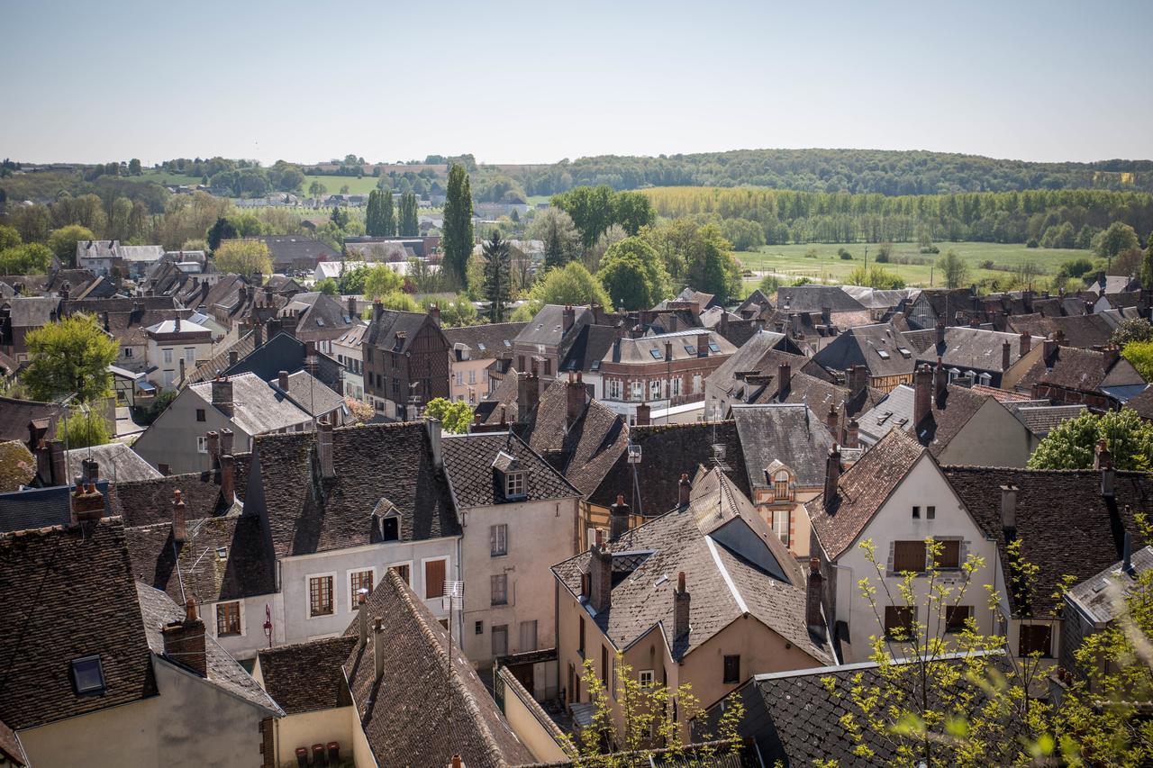 Le Sauvage Hotell Château-Renard Eksteriør bilde